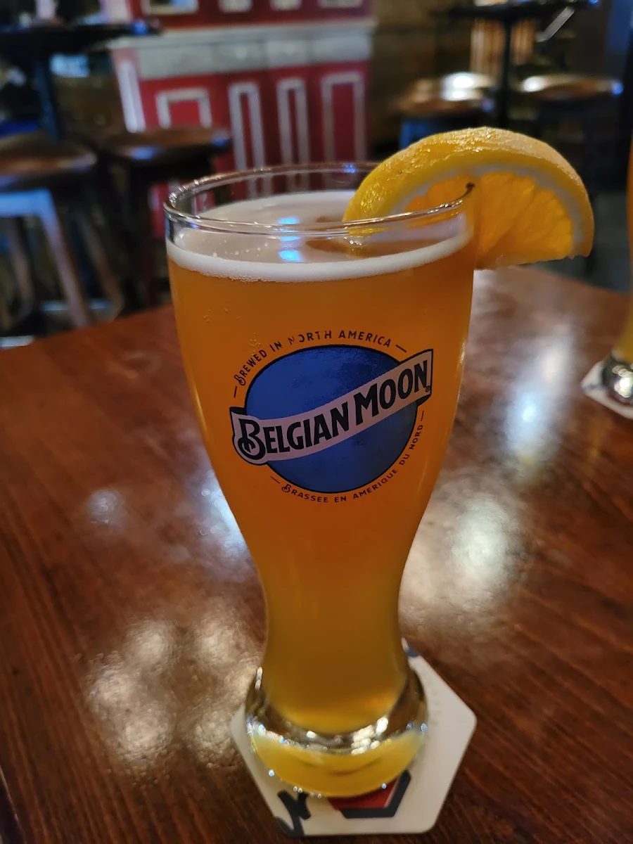 Blue Moon Belgian White