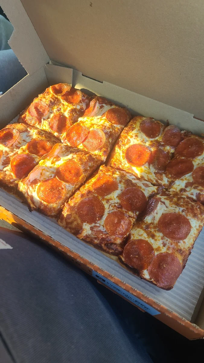 Deep Dish Pepperoni Pizza