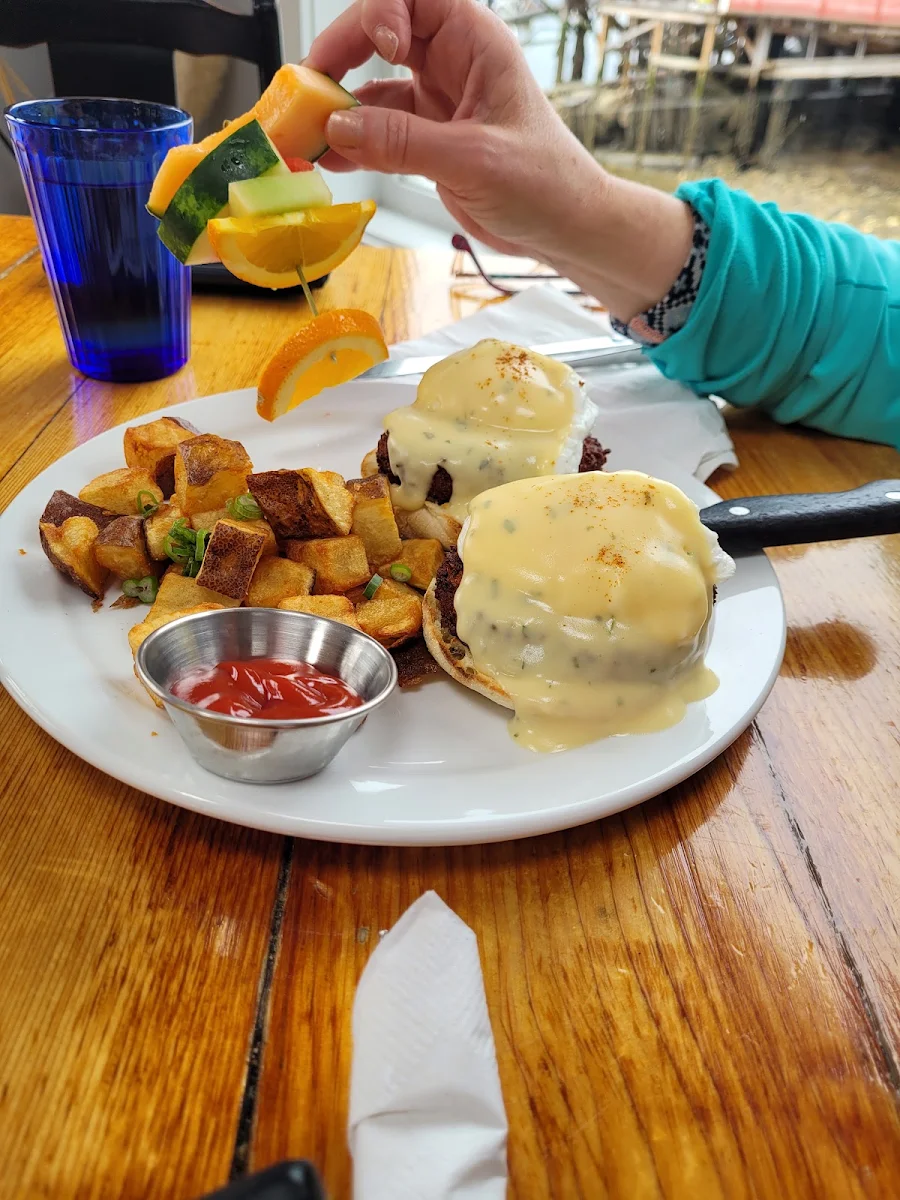 Crab Cakes Benny