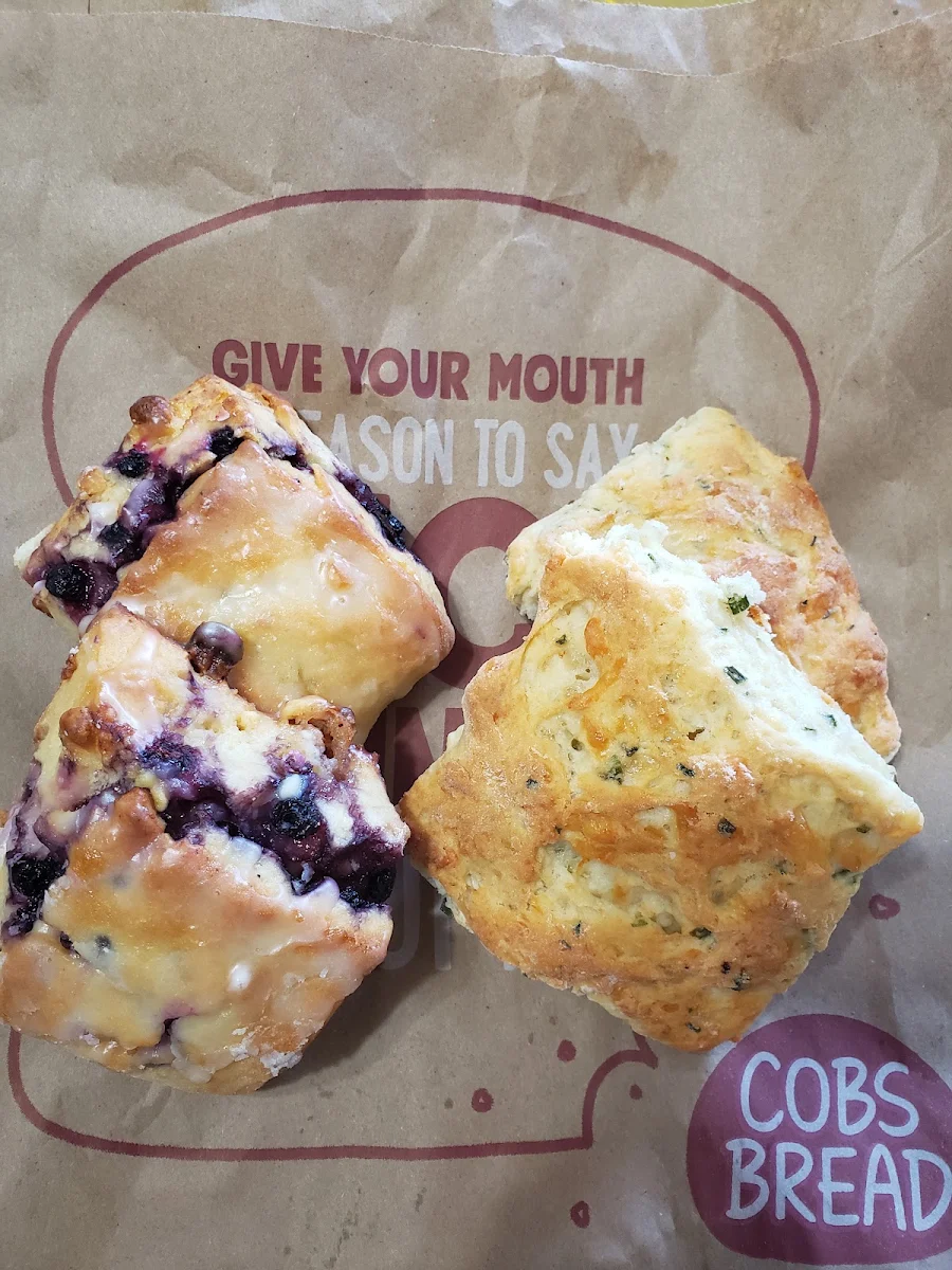 Berry & White Chocolate Scone