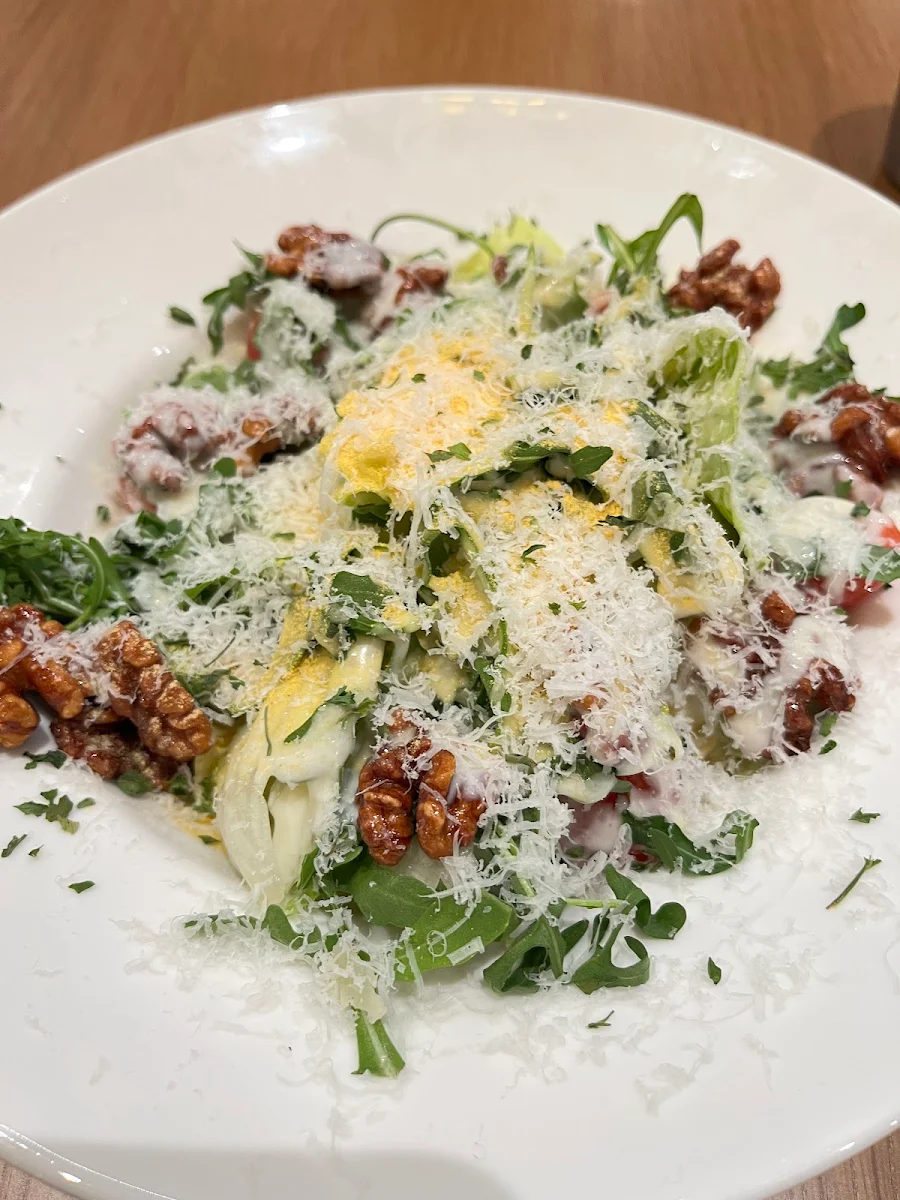 Bburing Green Salad