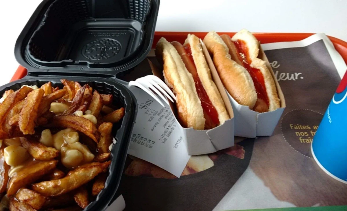 Steaming and Large Poutine