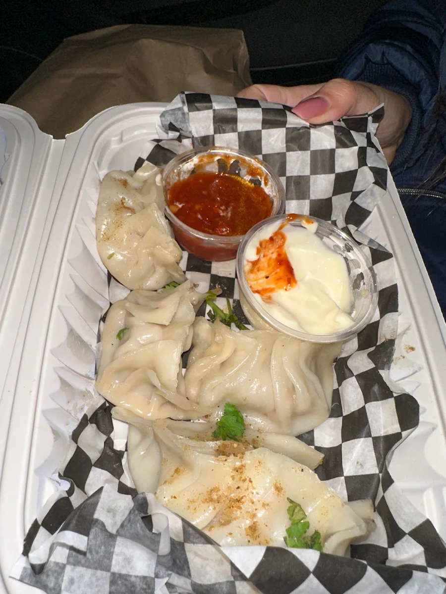 Steamed Chicken Momos