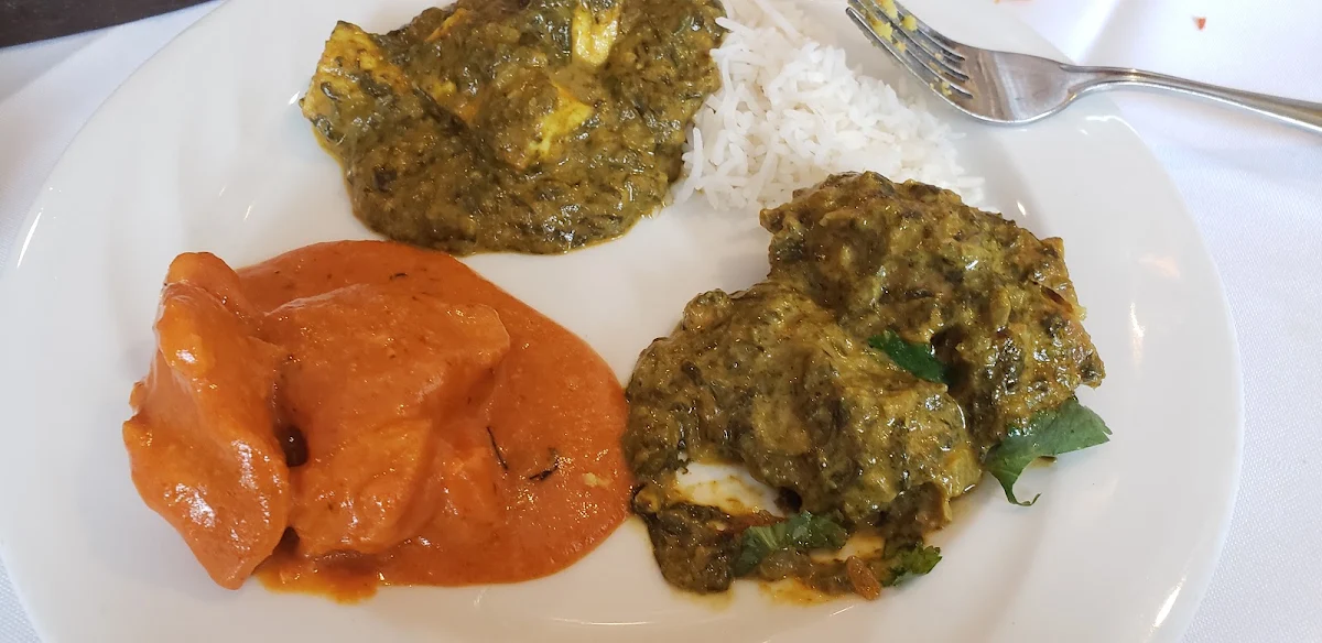 Saag Chicken, Chutneys