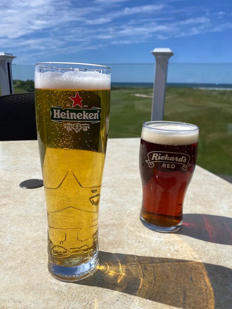 Highlights, The Crow's Nest Lounge