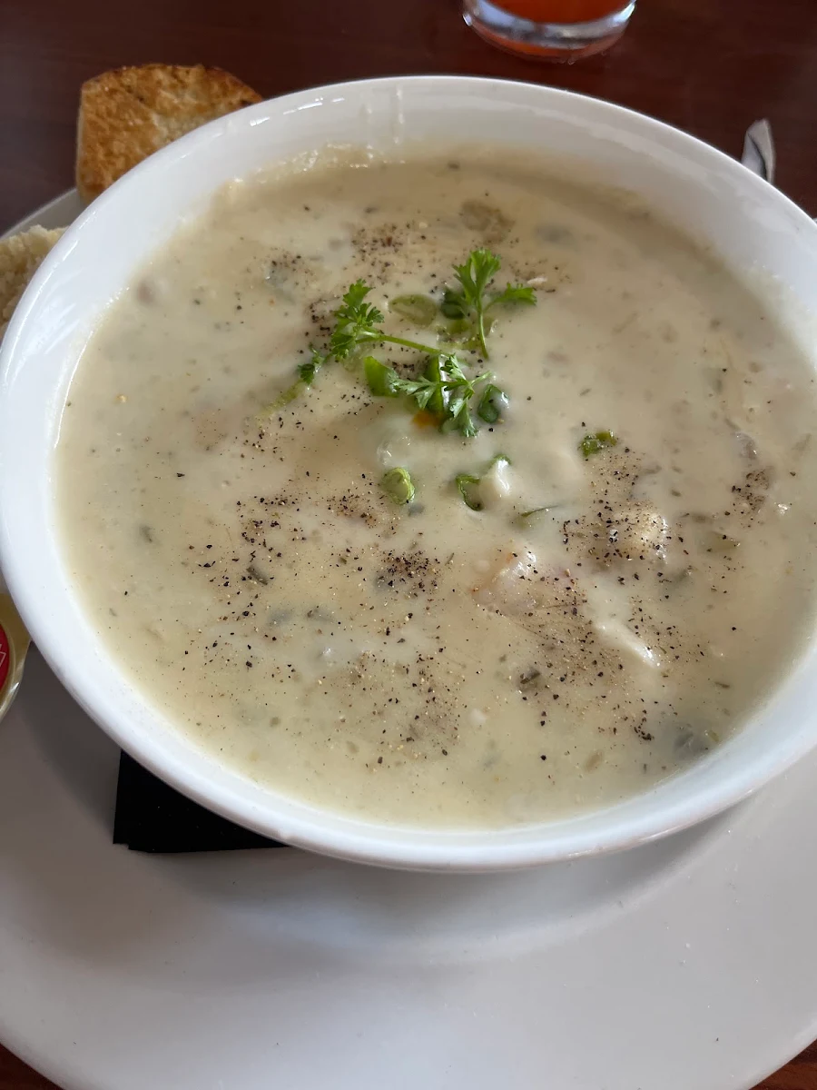 Highlights, The Crow's Nest Lounge