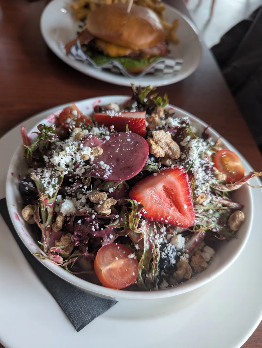Summer Salad, The Crow's Nest Lounge