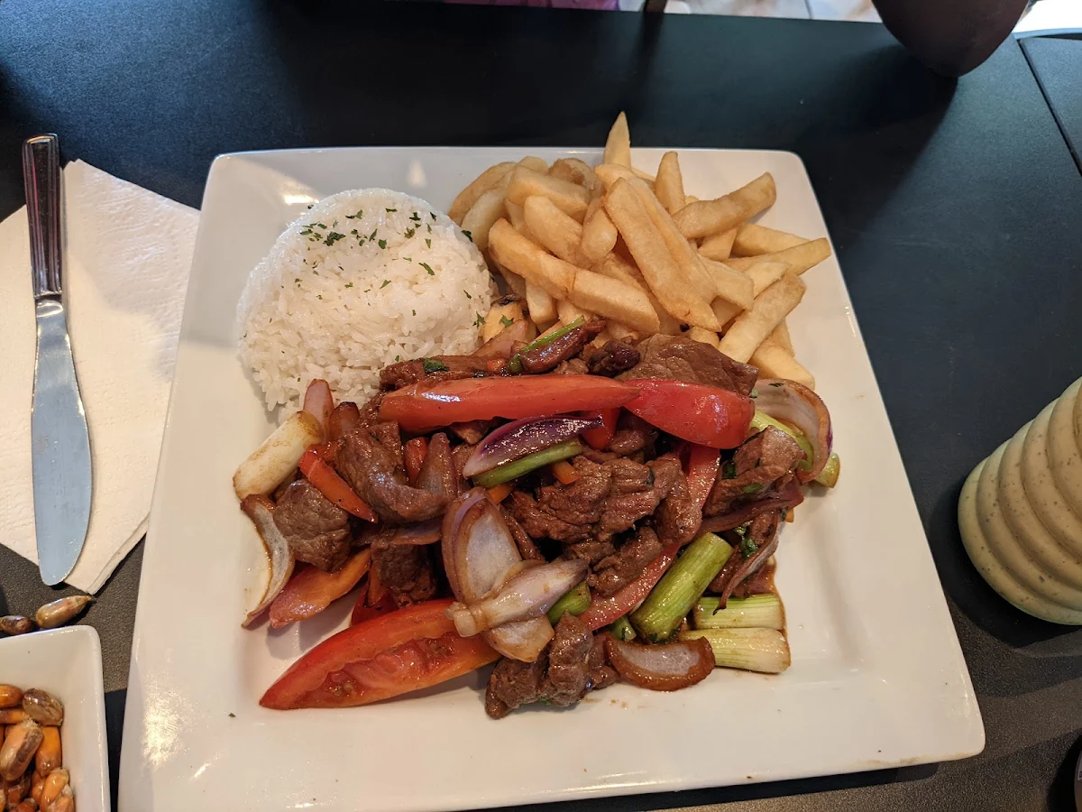 Lomo Saltado