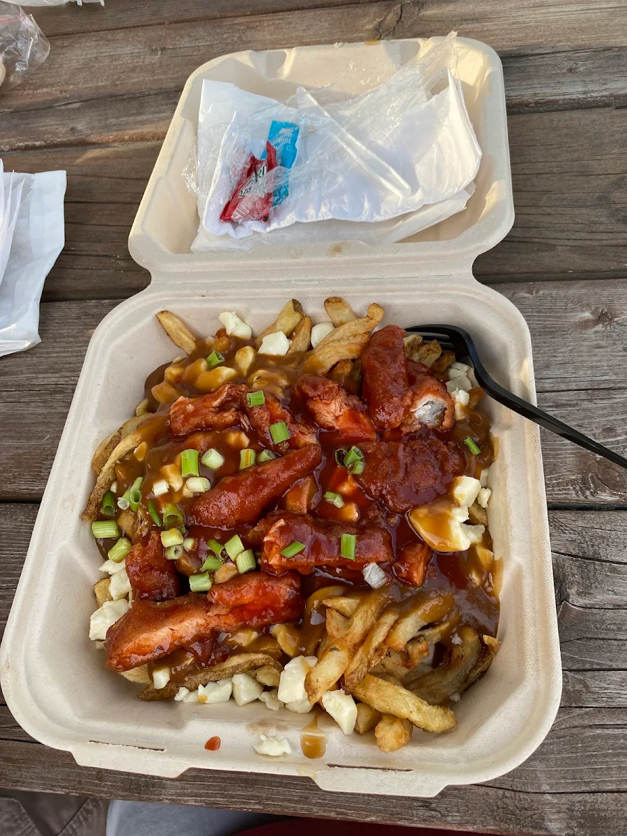 Medium Buffalo Chicken Poutine