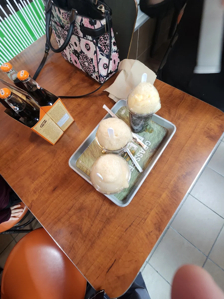 Rootbeer Float, A&W Canada