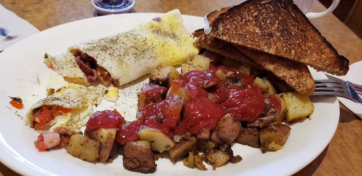 Denver Omelet with Bacon and Hash Browns
