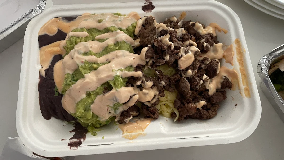 Highlights, Gus Tacos