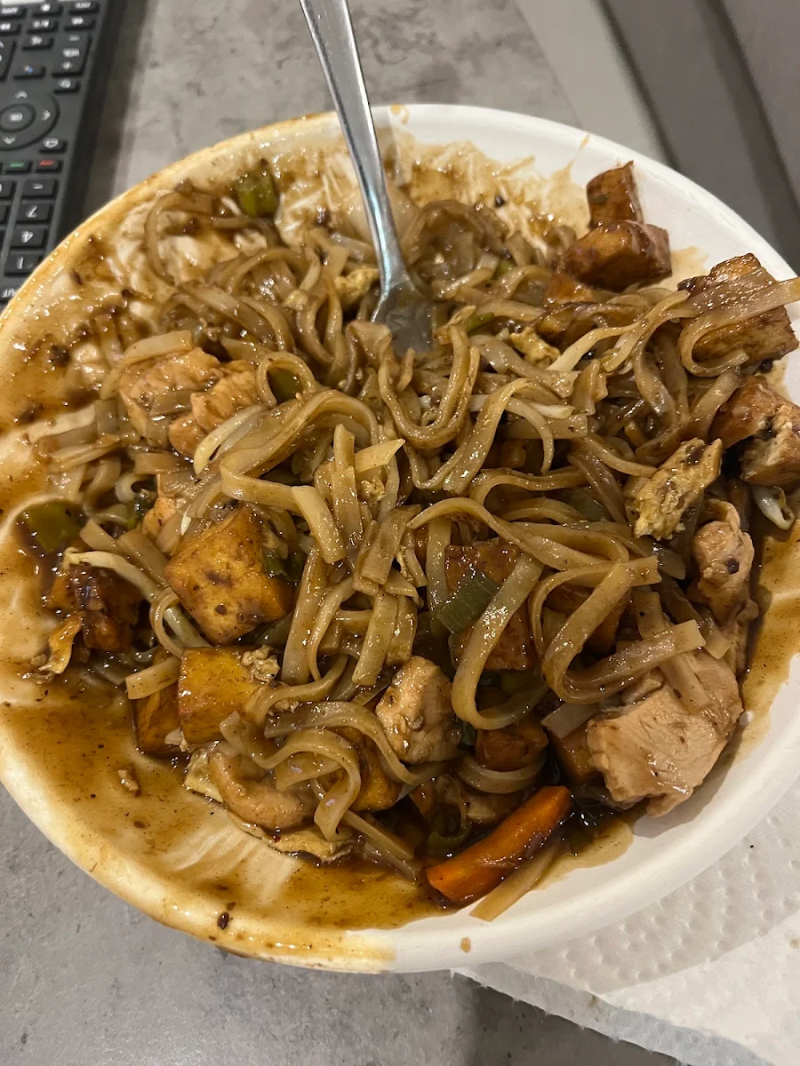 Soy Sauce Pad Thai