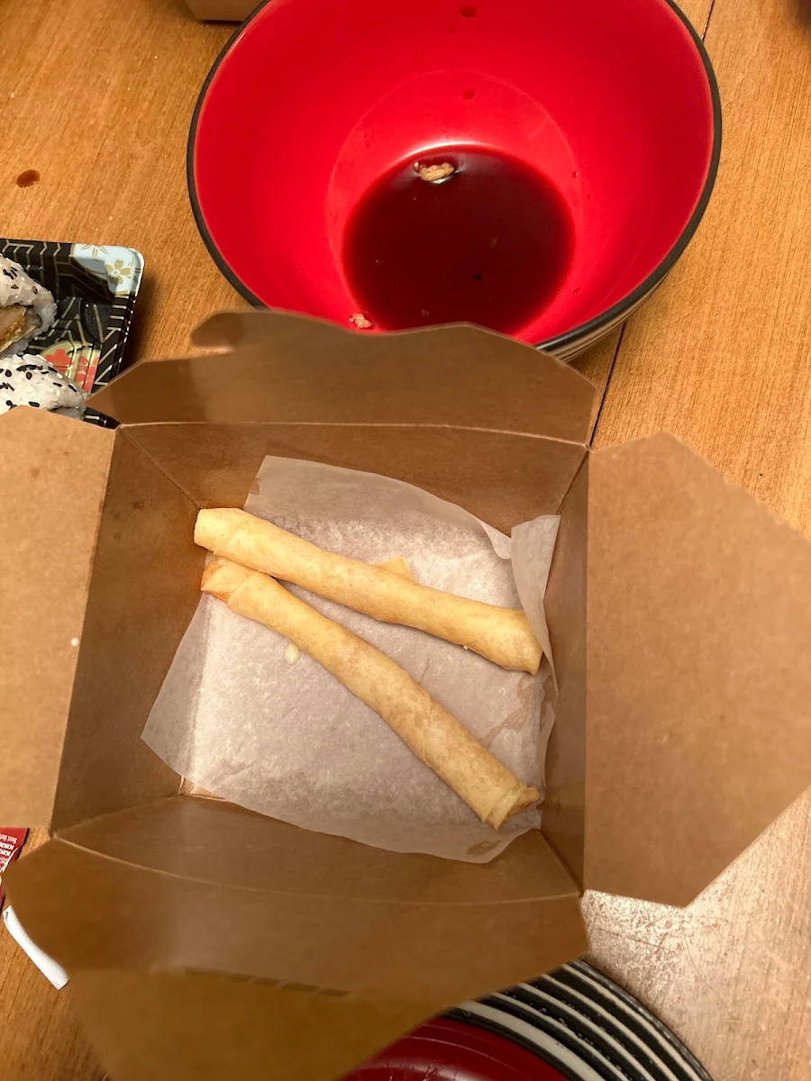 Crispy Shrimp Spring Rolls