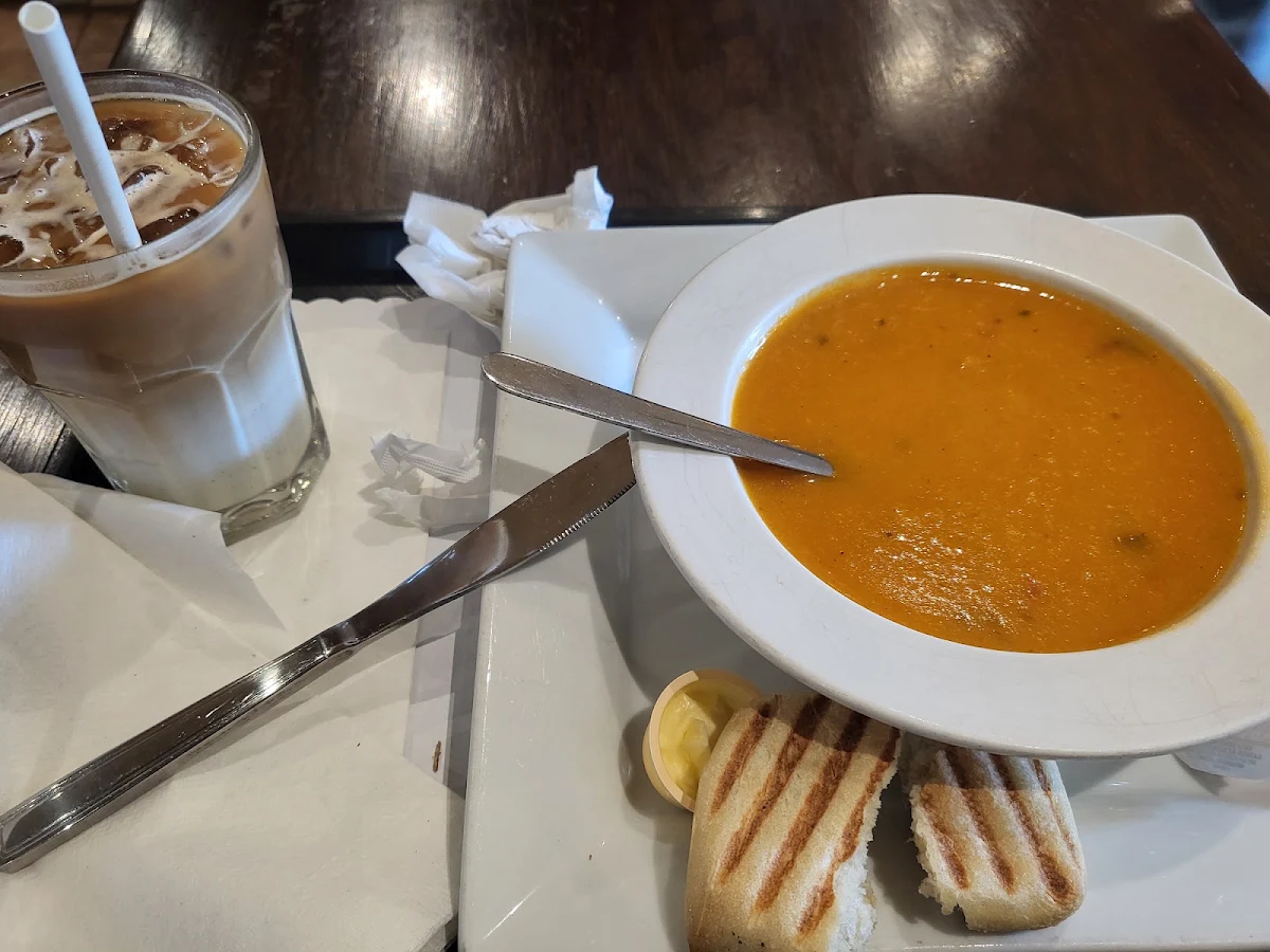 Tomato Basil Soup