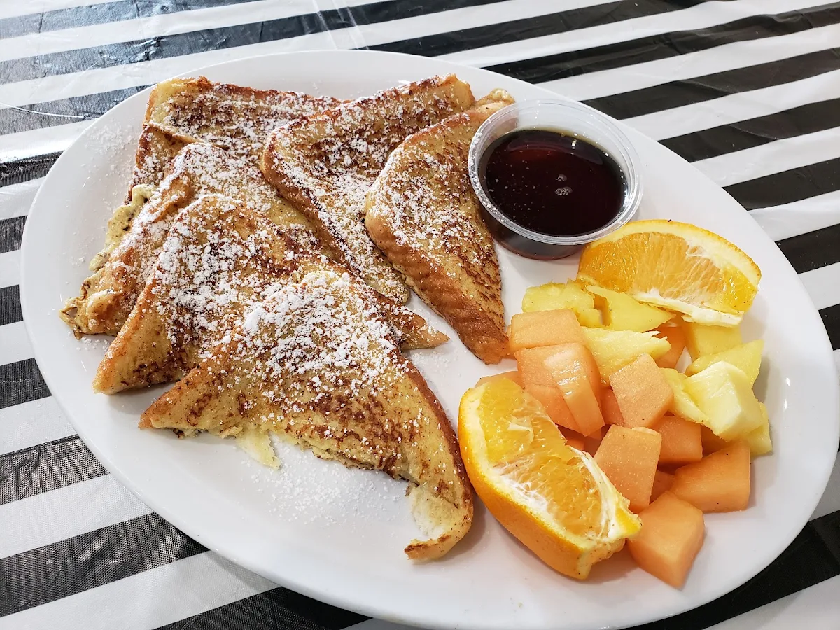 French Toast w Fruits