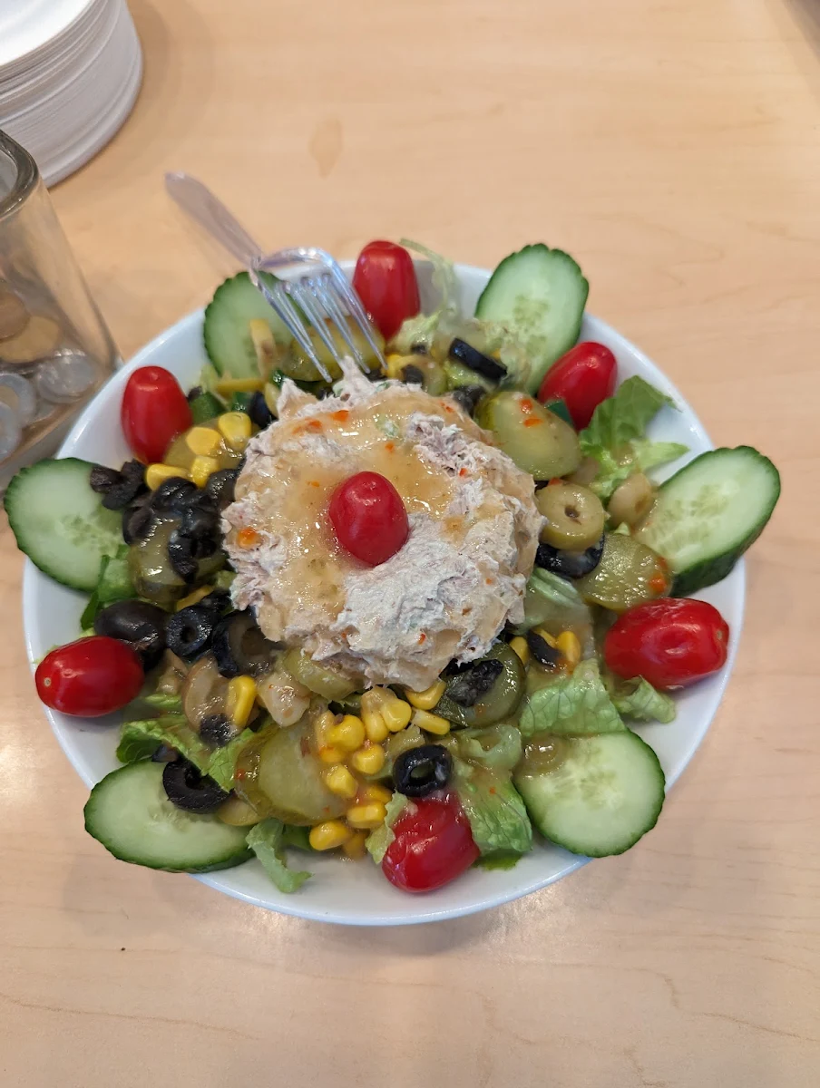 Tuna Salad Platter