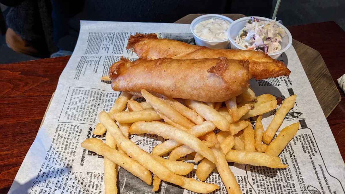 Halibut Fish & Chips, nax'id' Pub