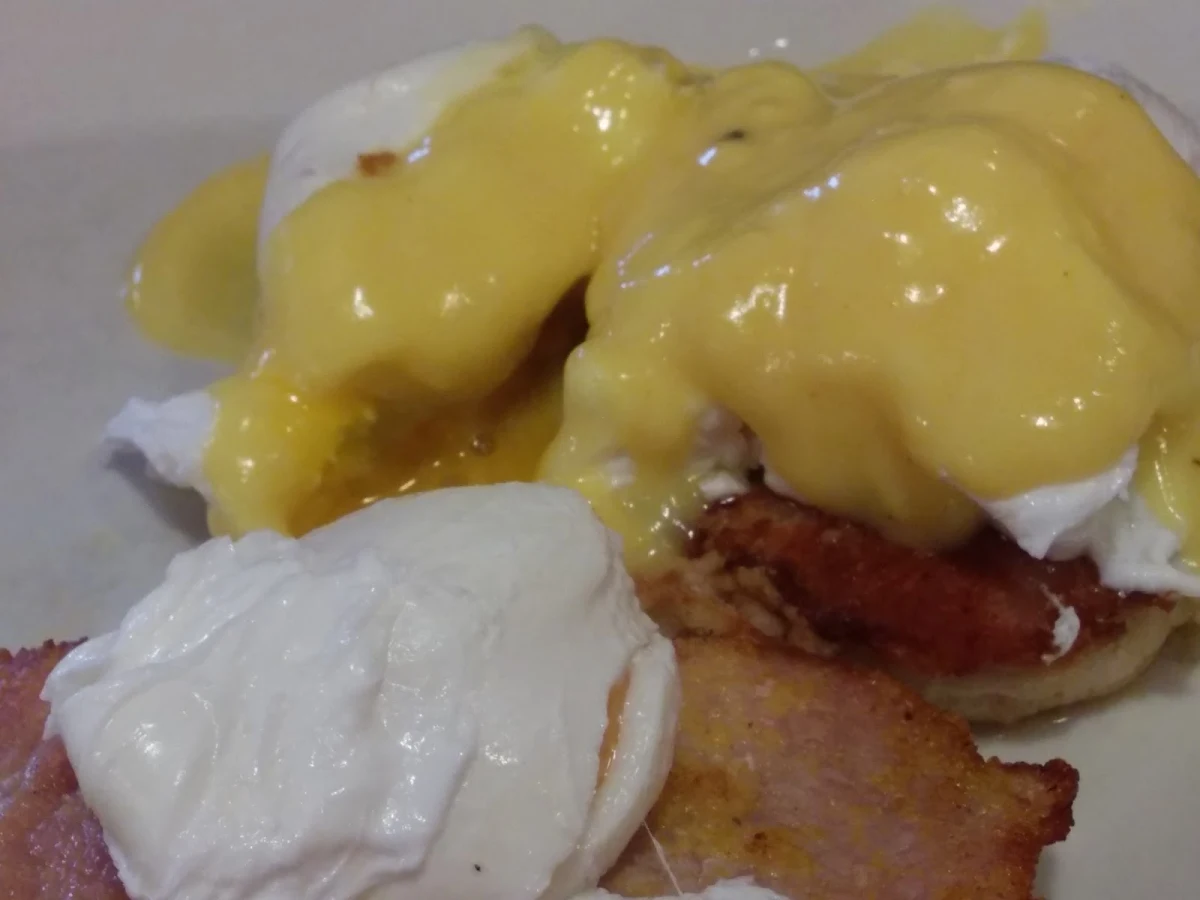 Eggs Benedict