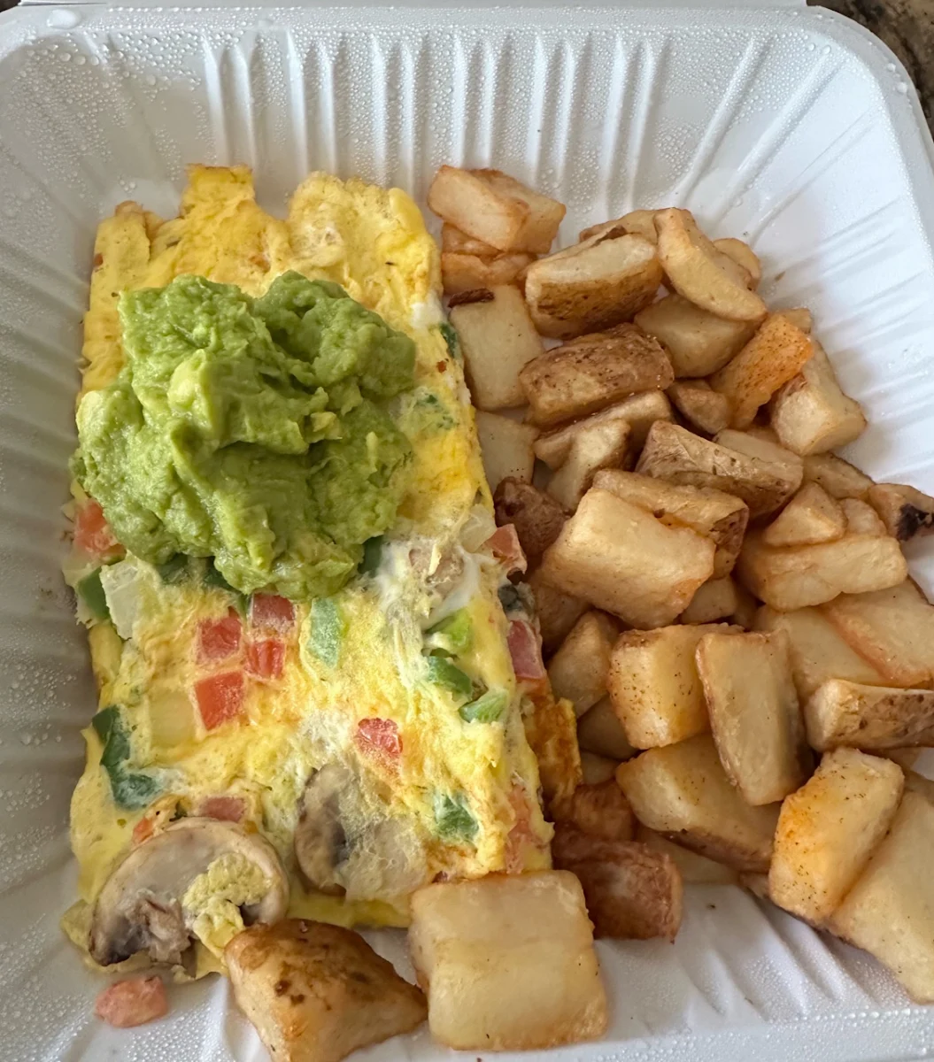 Veggie Omelette with Avocado Smash
