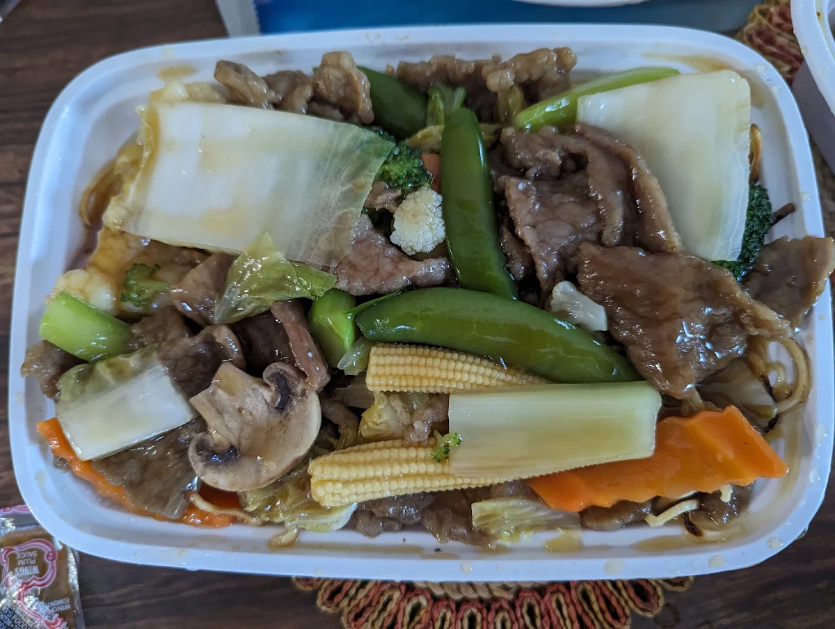 Beef Chow Main