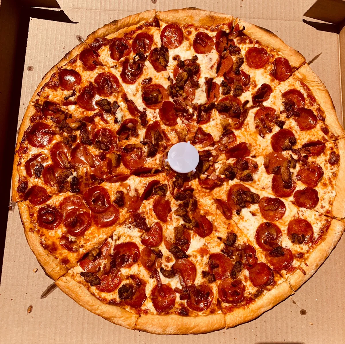 Pepperoni, LEW’S pizza+wings+things