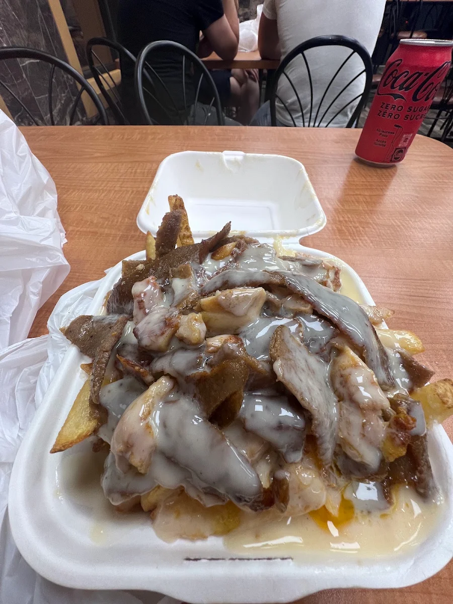 Donair Poutine, World's Finest Donair