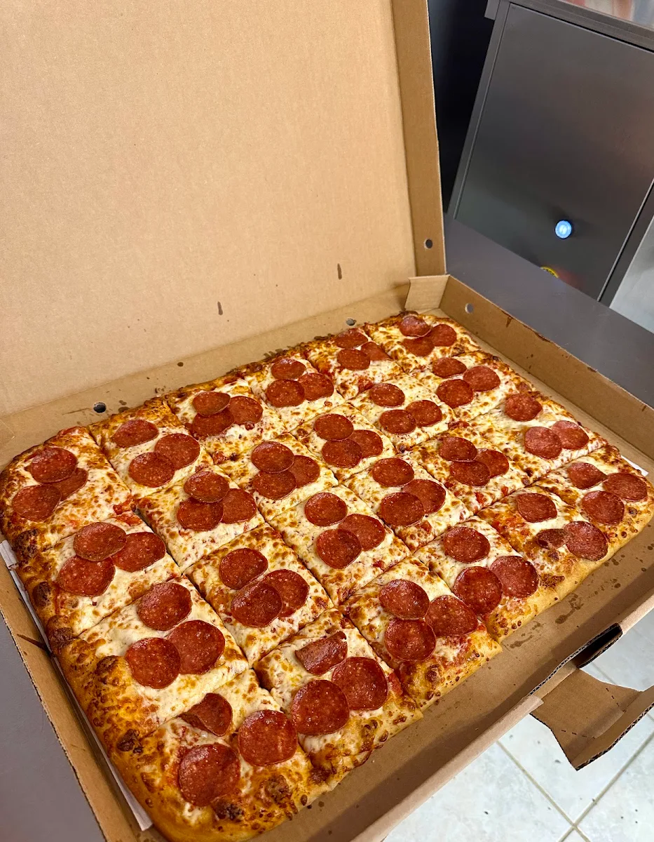 Pepperoni Pizza- Party Size