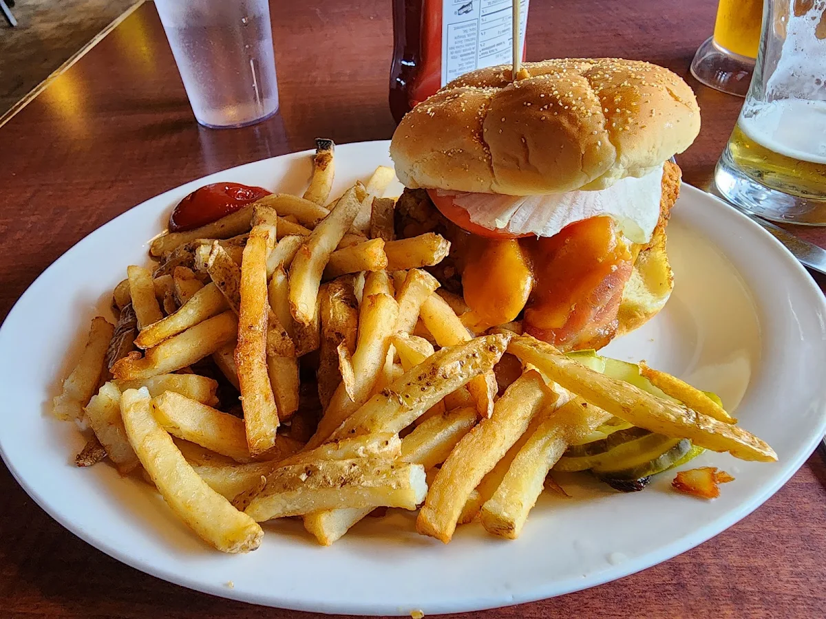 Chicken Club Burger