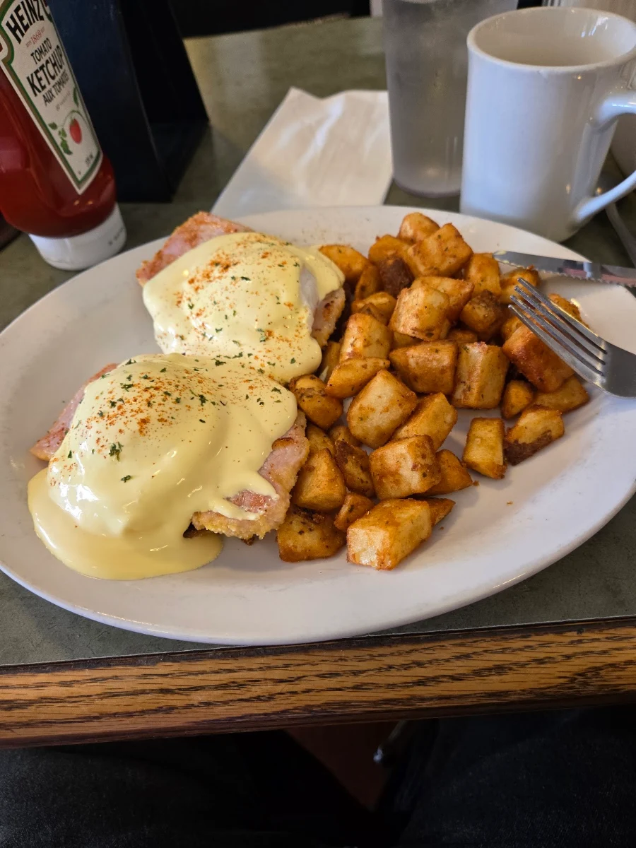 Eggs Benedict