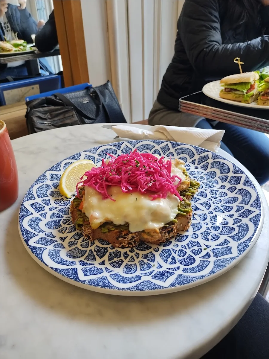 Avo Toast