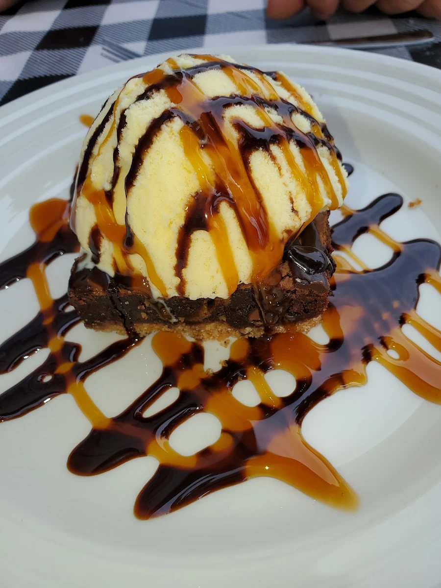 Salted Caramel Brownie