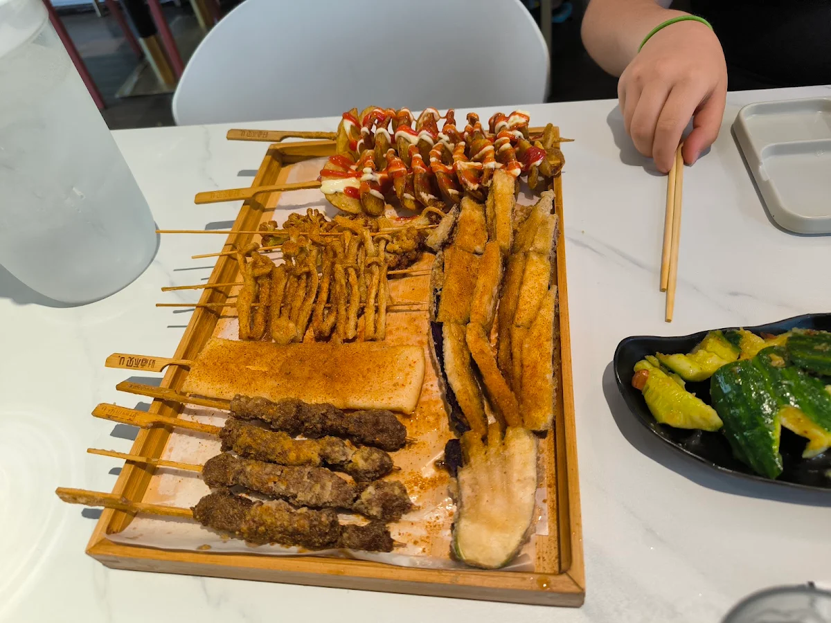 Mala Beef Cumin Lamb Fried Squid Fried Cabbage Crispy Rice Cake Blossom Sausage