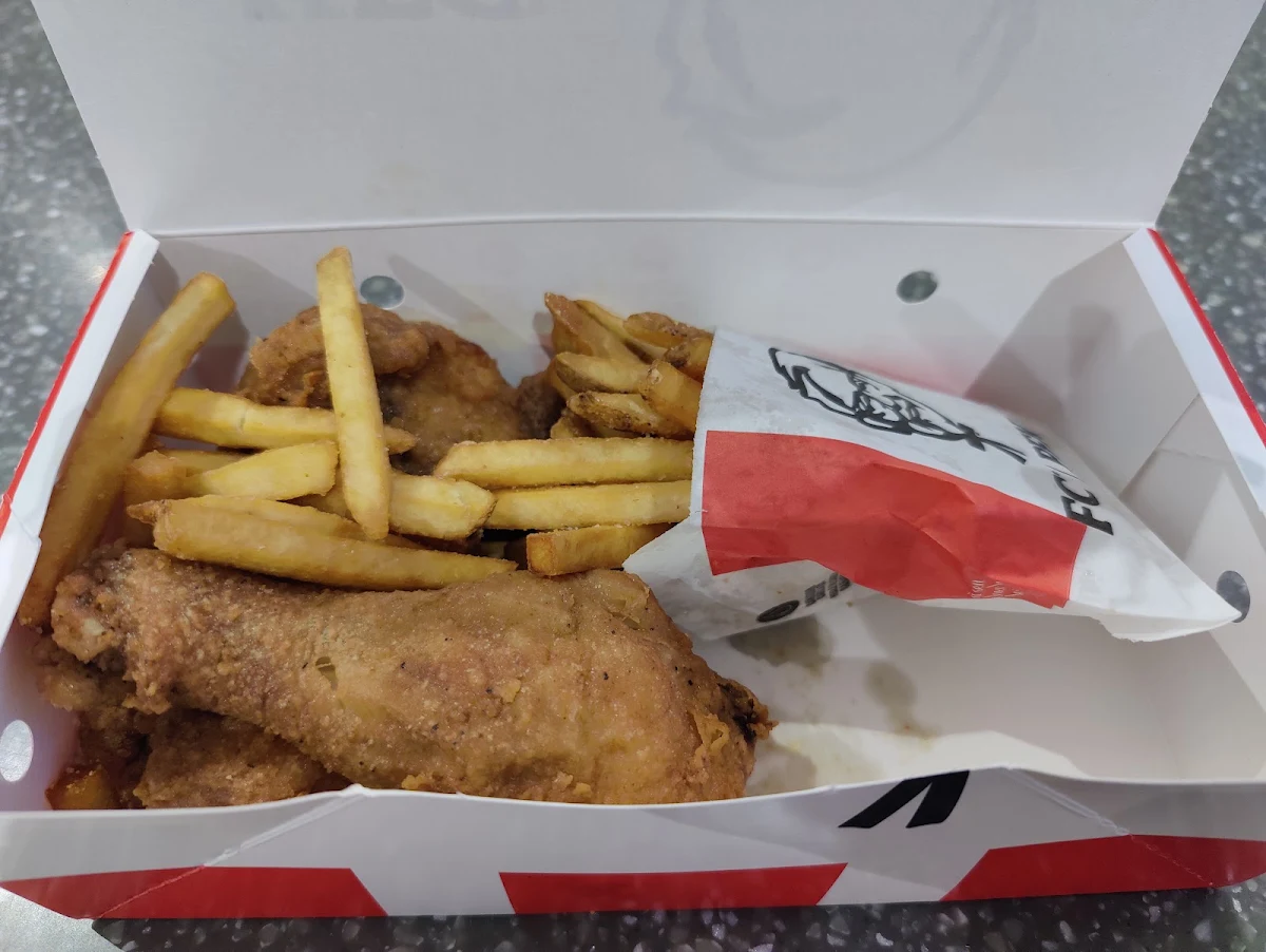 French Fries with Chicken Leg
