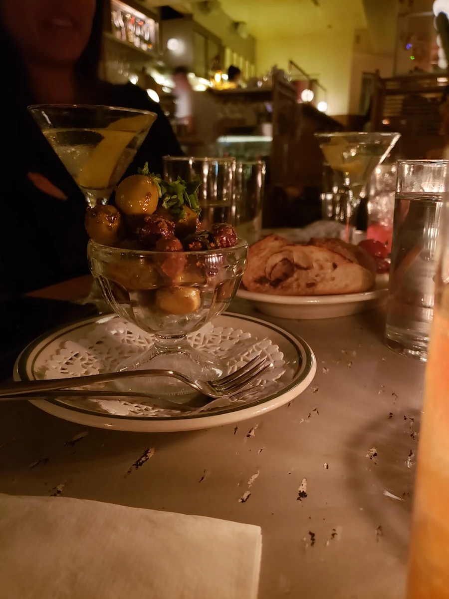 Olives, Bar Henrietta