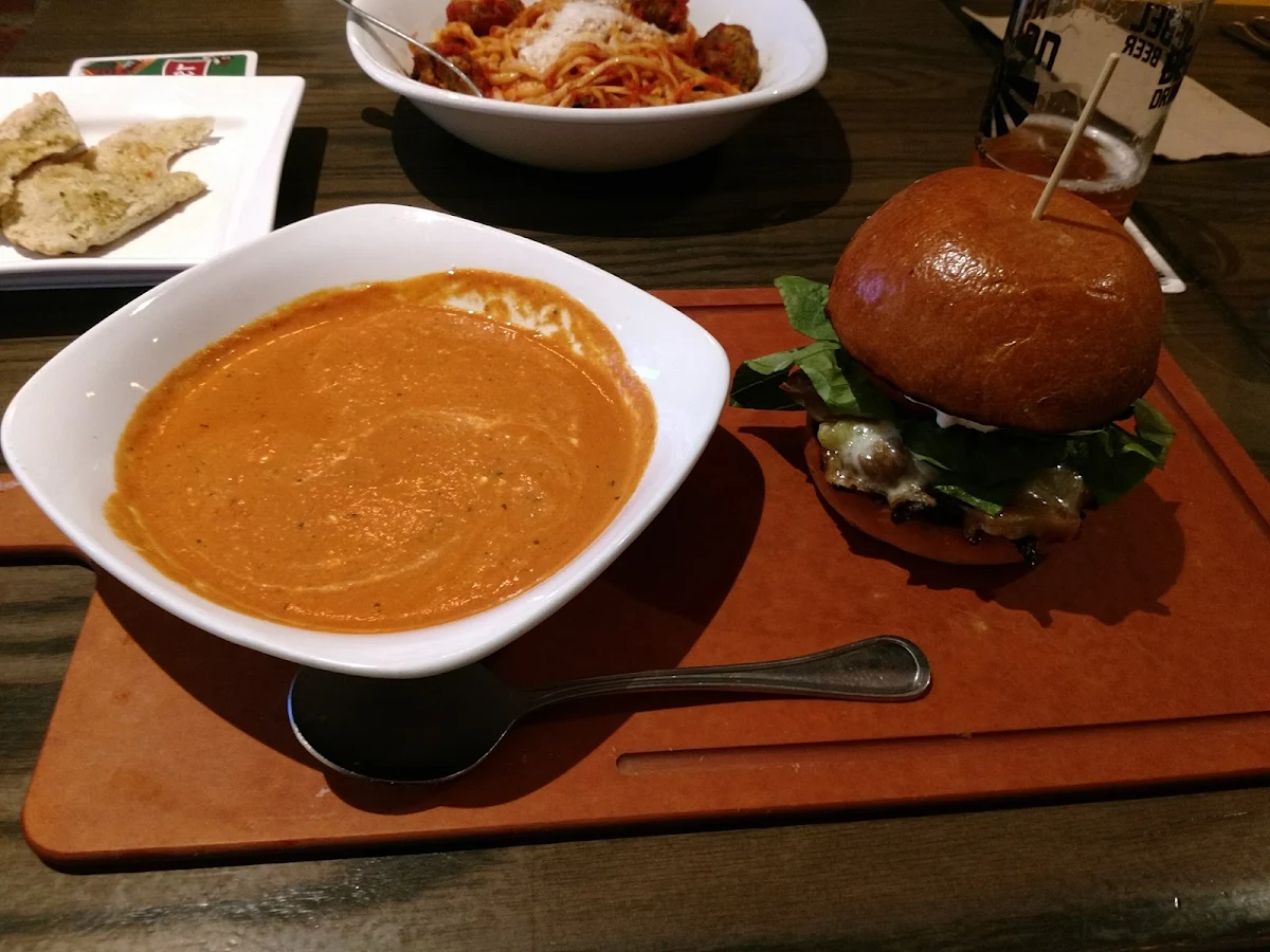 Fire-Roasted Tomato Bisque Regular