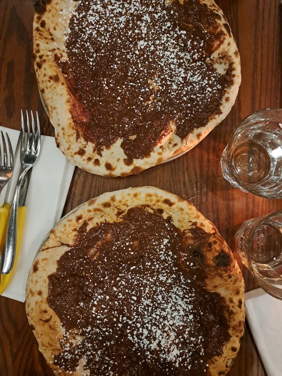 Pizza Choco-noisette Chocolate Hazelnut Pizza