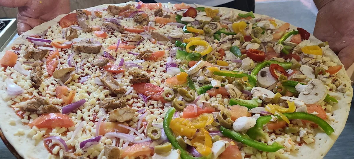 Jumbo Pizza