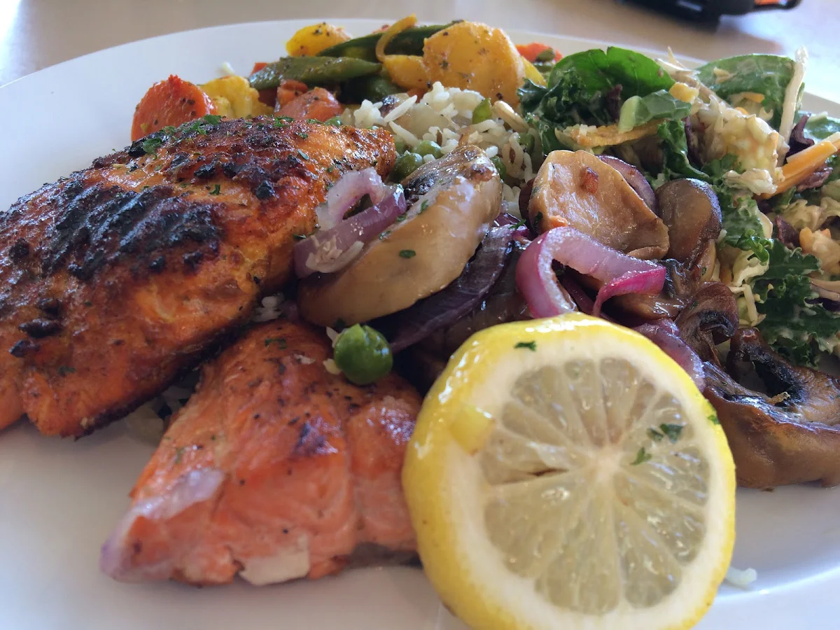 Lemon Spice Salmon Dinner