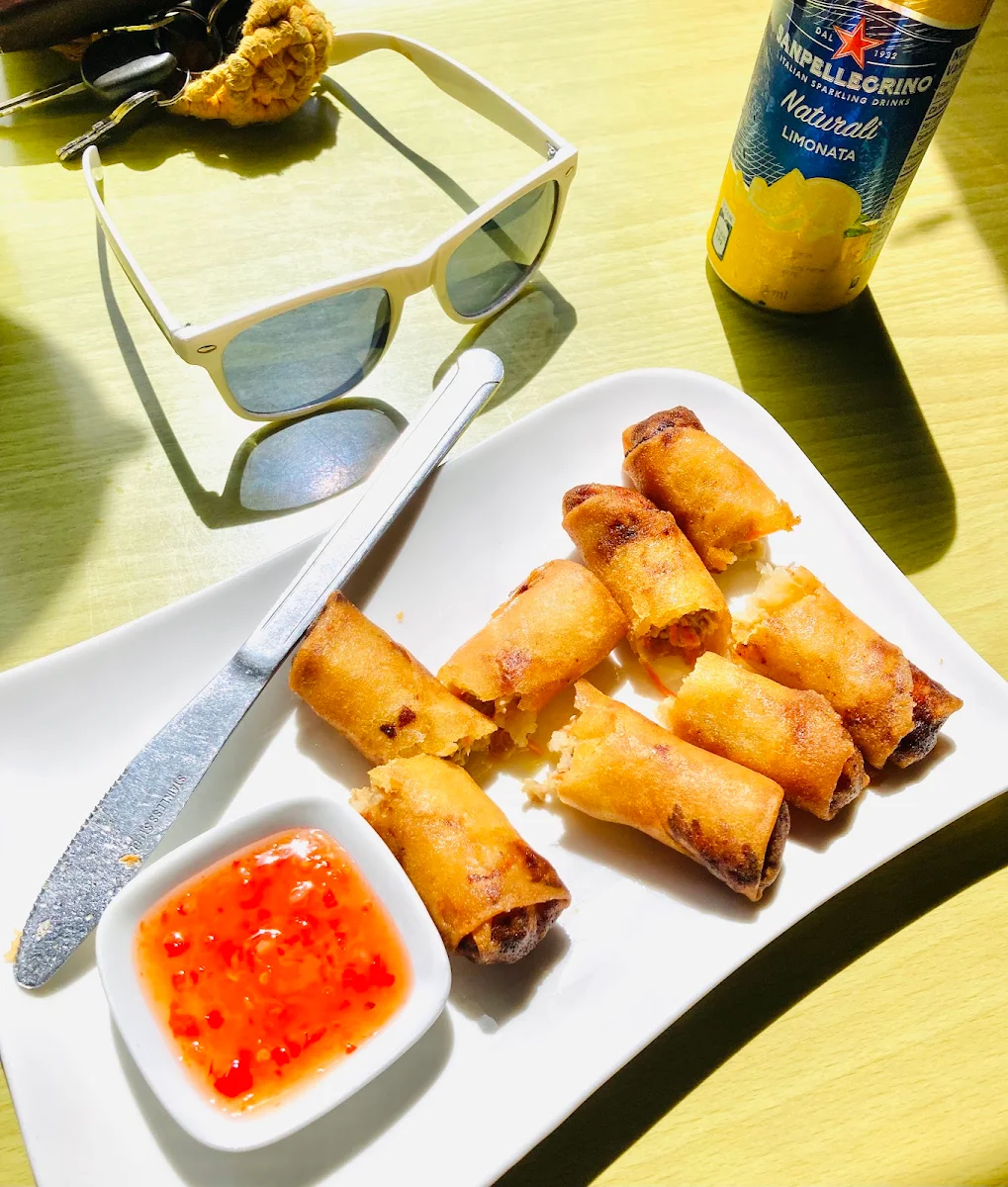 Spring Rolls with Sauce