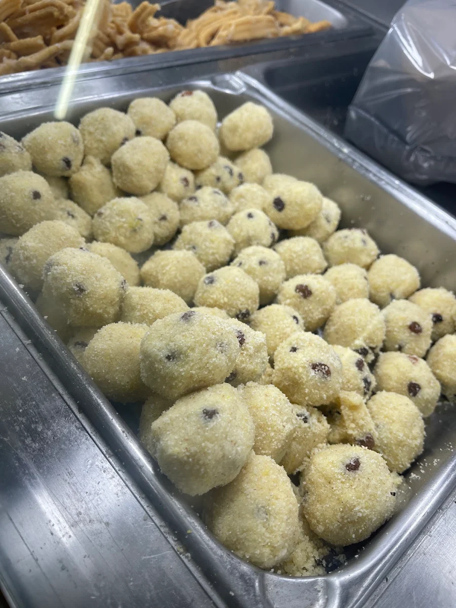 Rava Laddu
