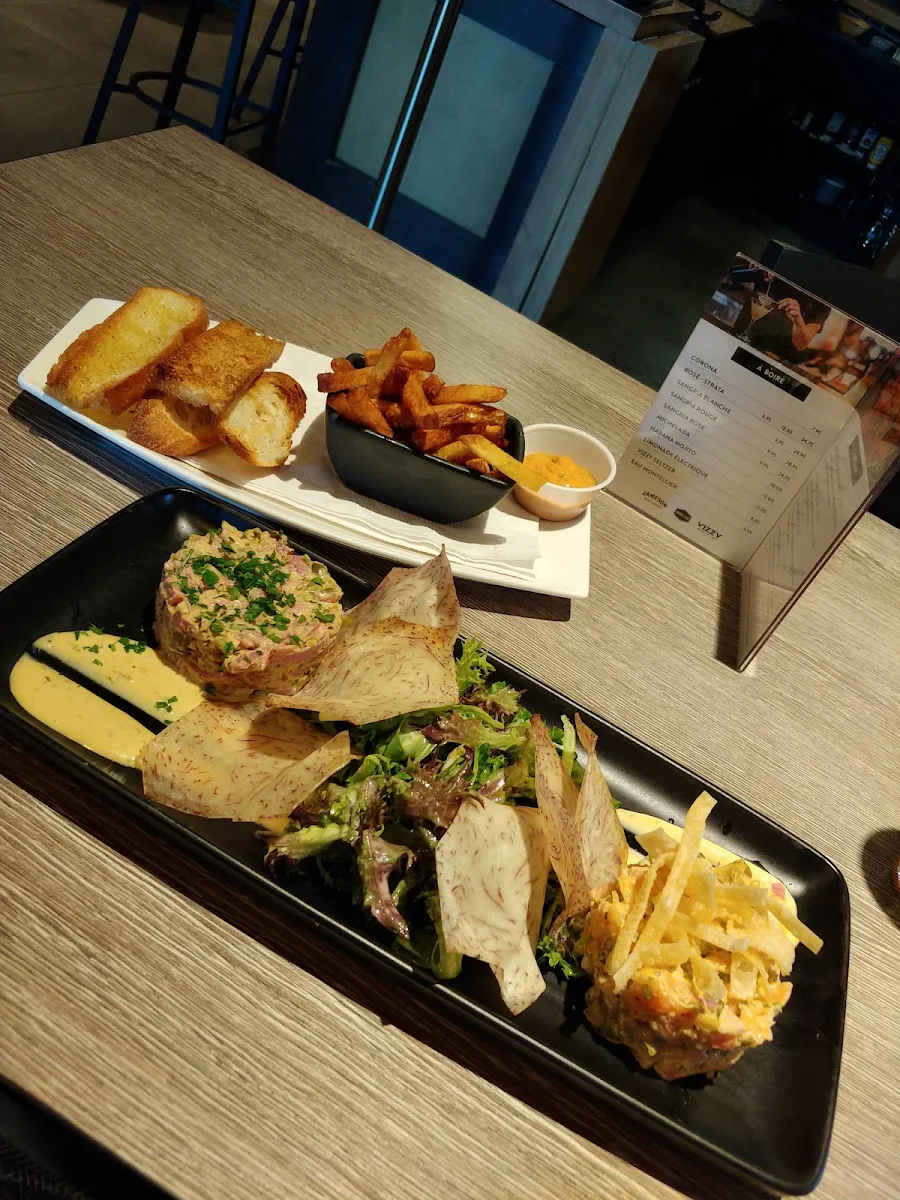 Duo De Tartare Saumon Et Bouef