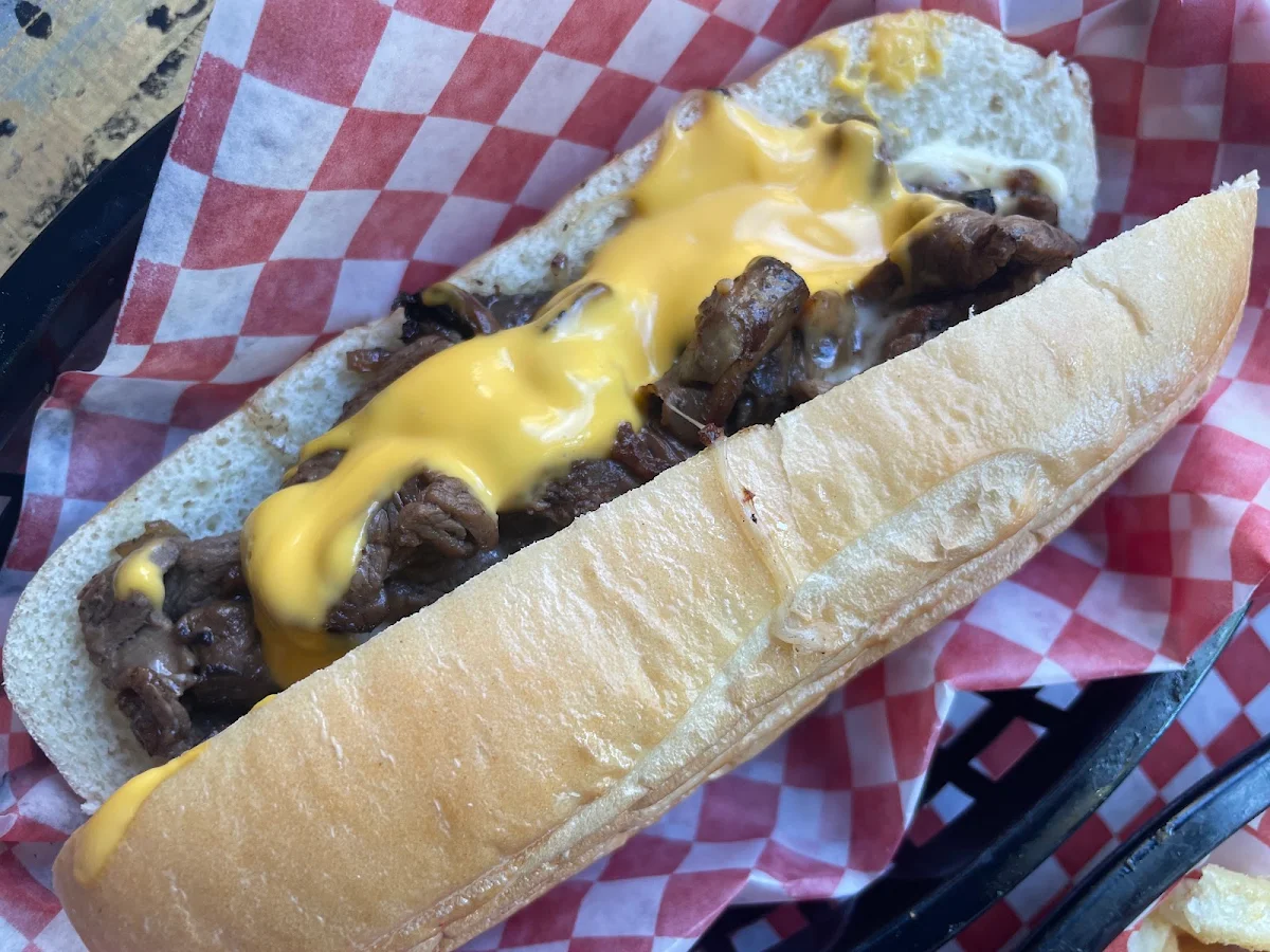 Philly Cheesesteak Crusty's 9 Inches