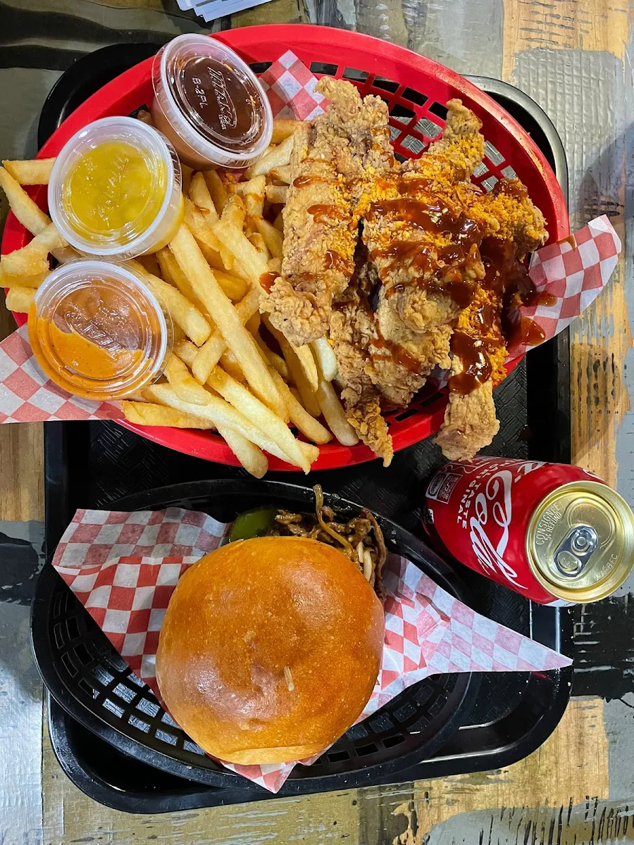 Wings Fries Mac N Cheese Trio