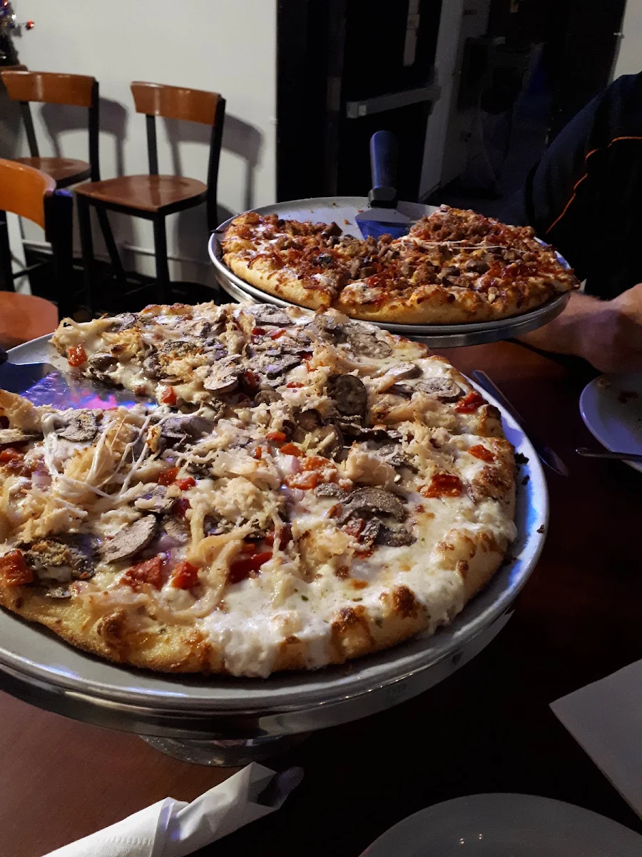 Chi Ken Alfredo Pizza and Meat Lovers