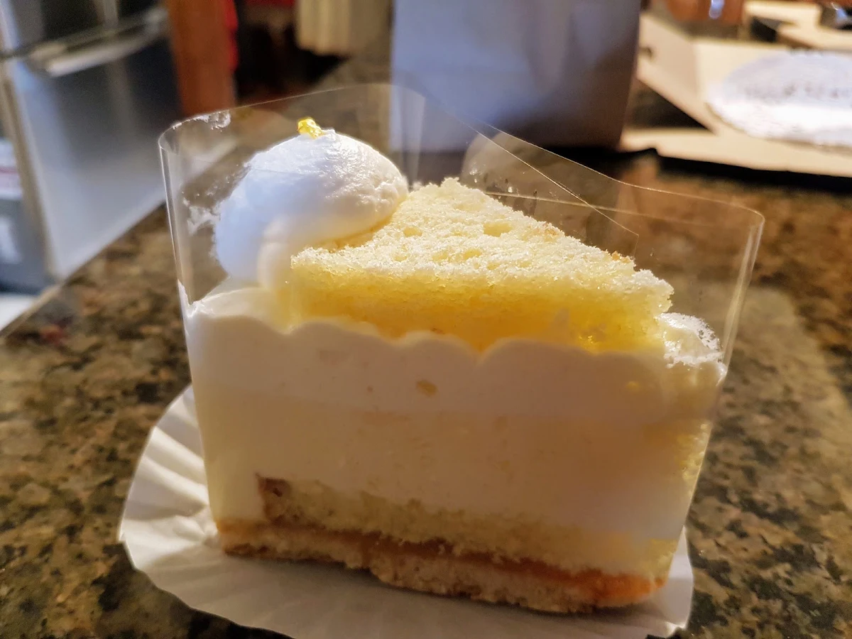 Rare Cheese Cake