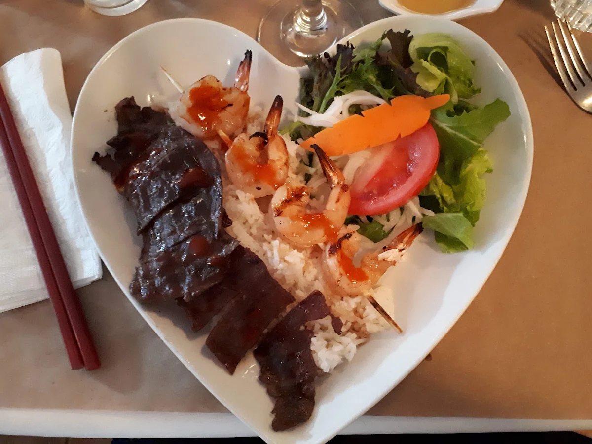 Boeuf Et Crevettes Grillées