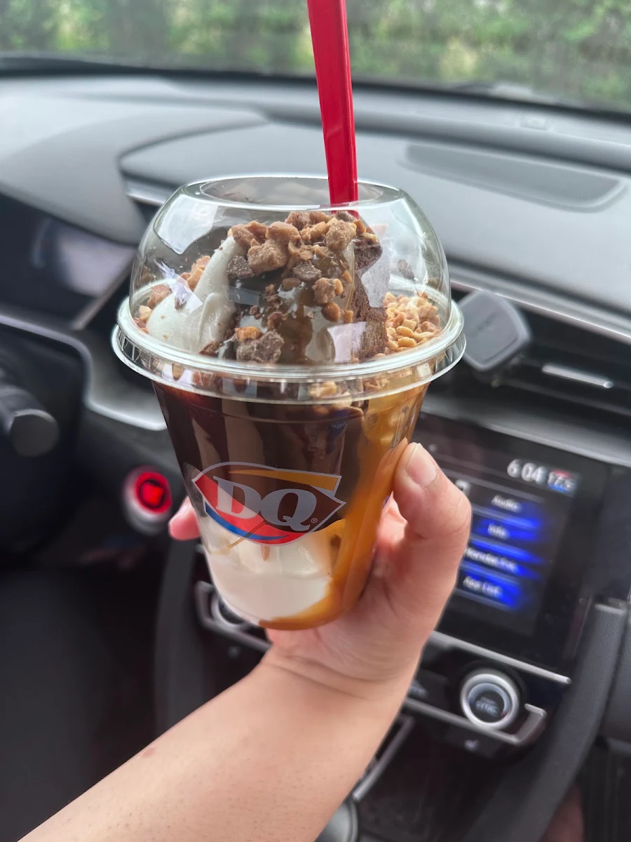 Caramel Fudge Brownie Sundae