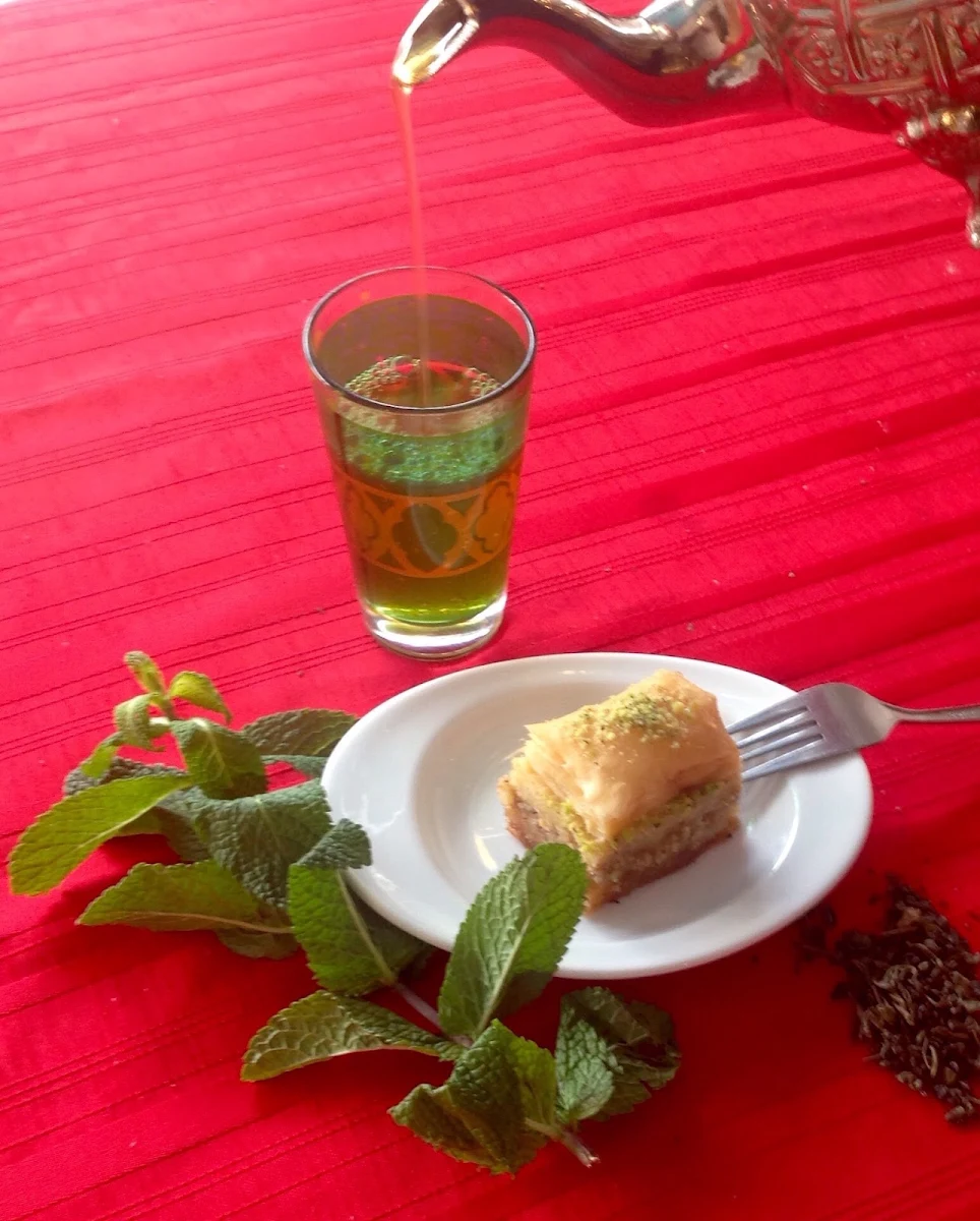 Thé À la Menthe Mint Tea