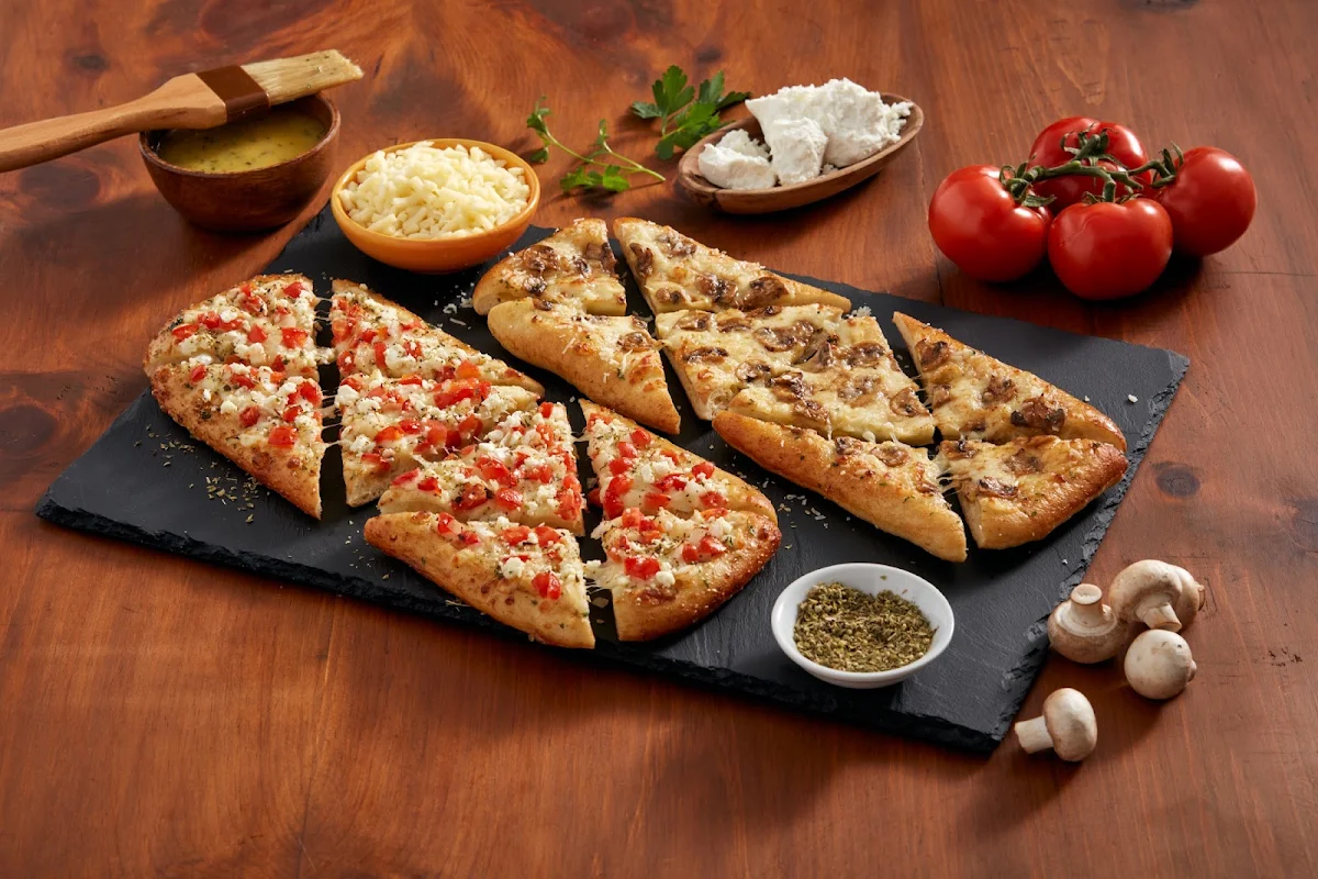 Highlights, Topper's Pizza — Kingston